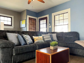3 Bedroom House, 7 Beds, Sleeps 10, Dayton